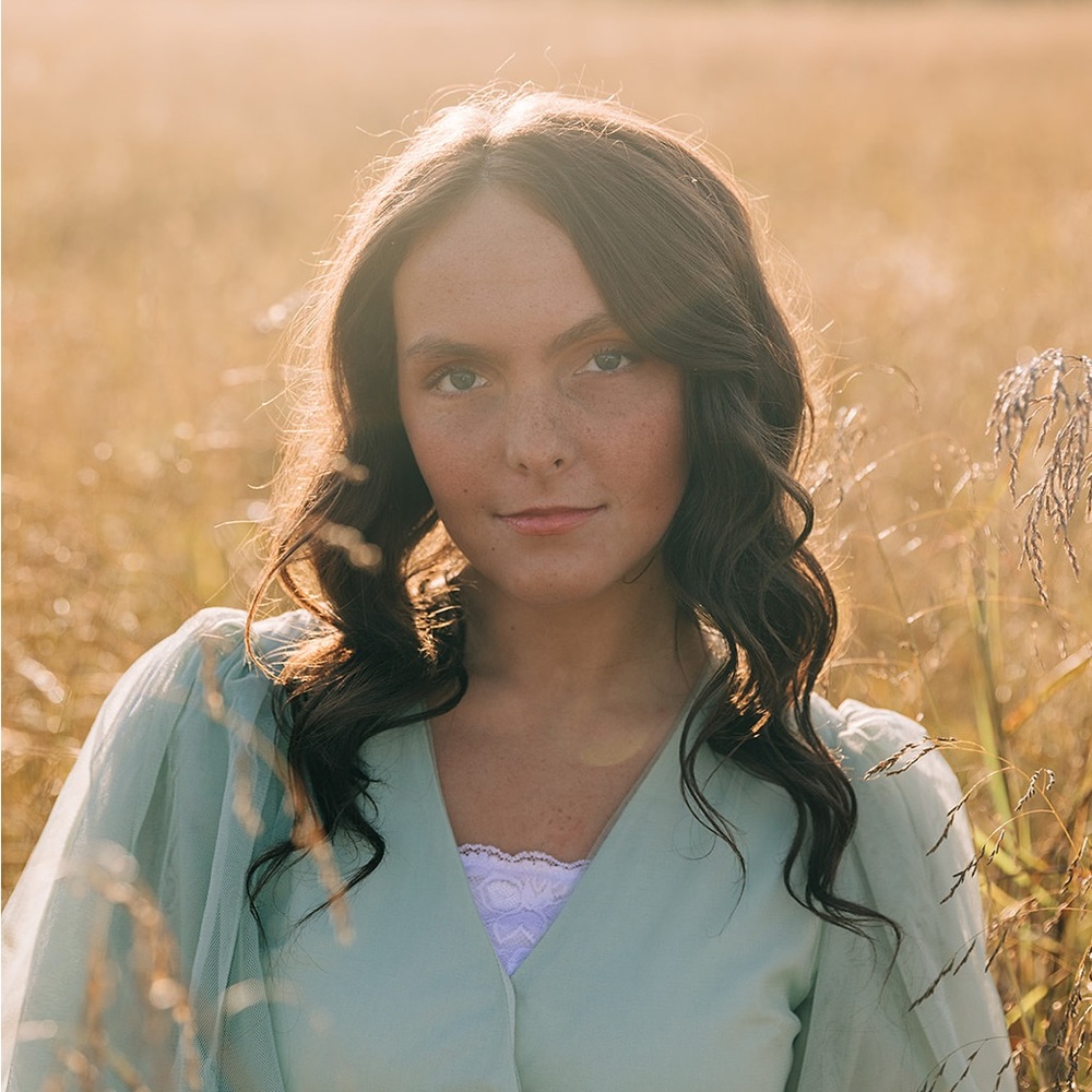 Meet your Posher, Hannah